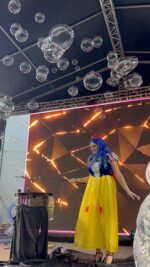 Alice in wonderland bubble show - Image 3