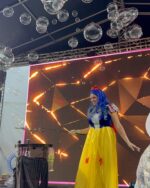 Alice in wonderland bubble show